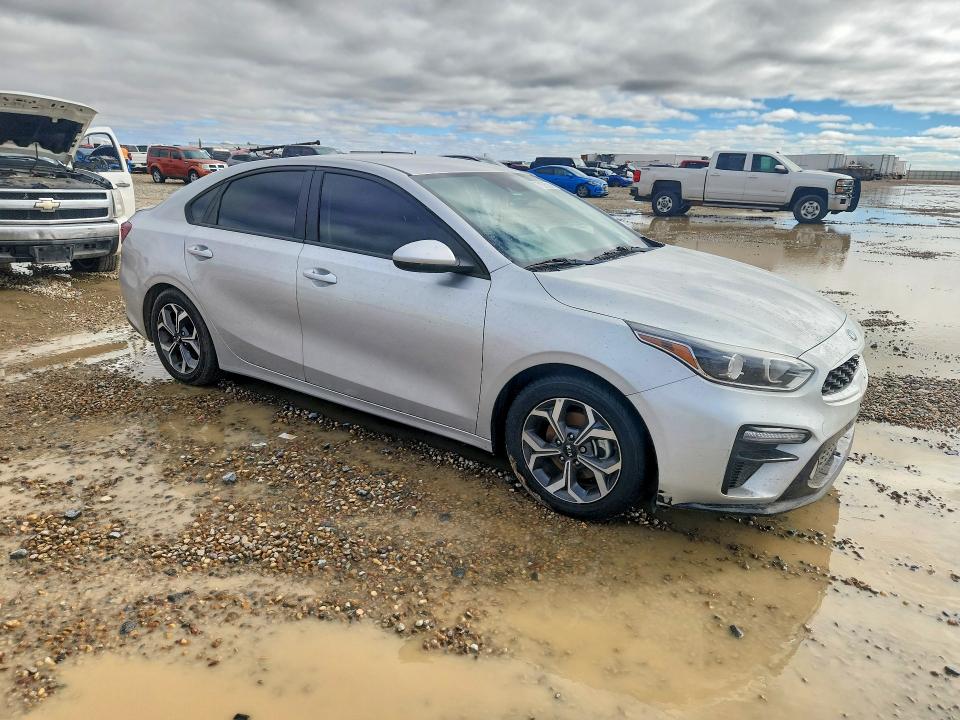 Фото 4 с аукциона – 2021 KIA FORTE с VIN 3KPF24ADXME345899