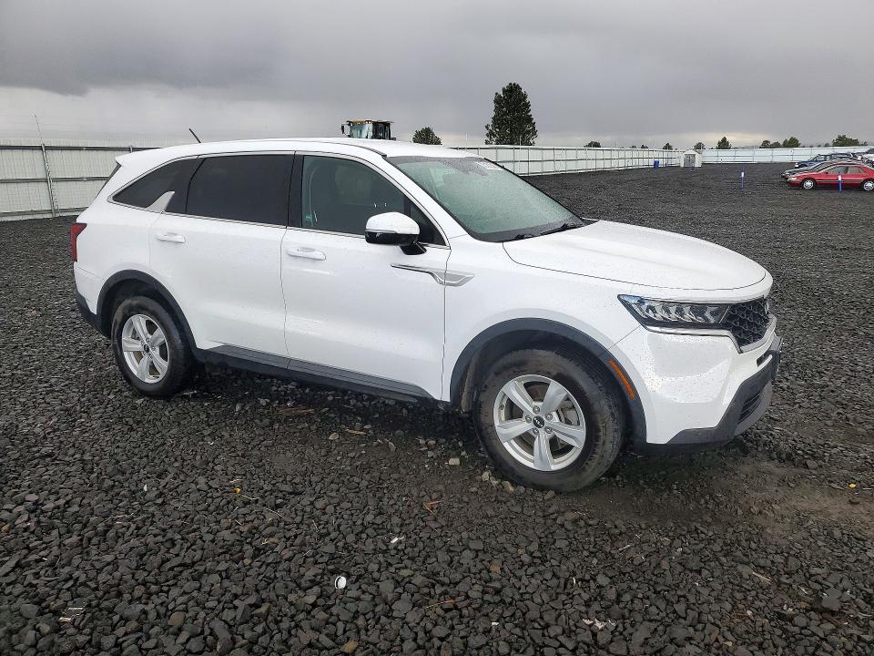 Снимка 4 от търг – 2022 KIA SORENTO с VIN 5XYRGDLC2NG080726
