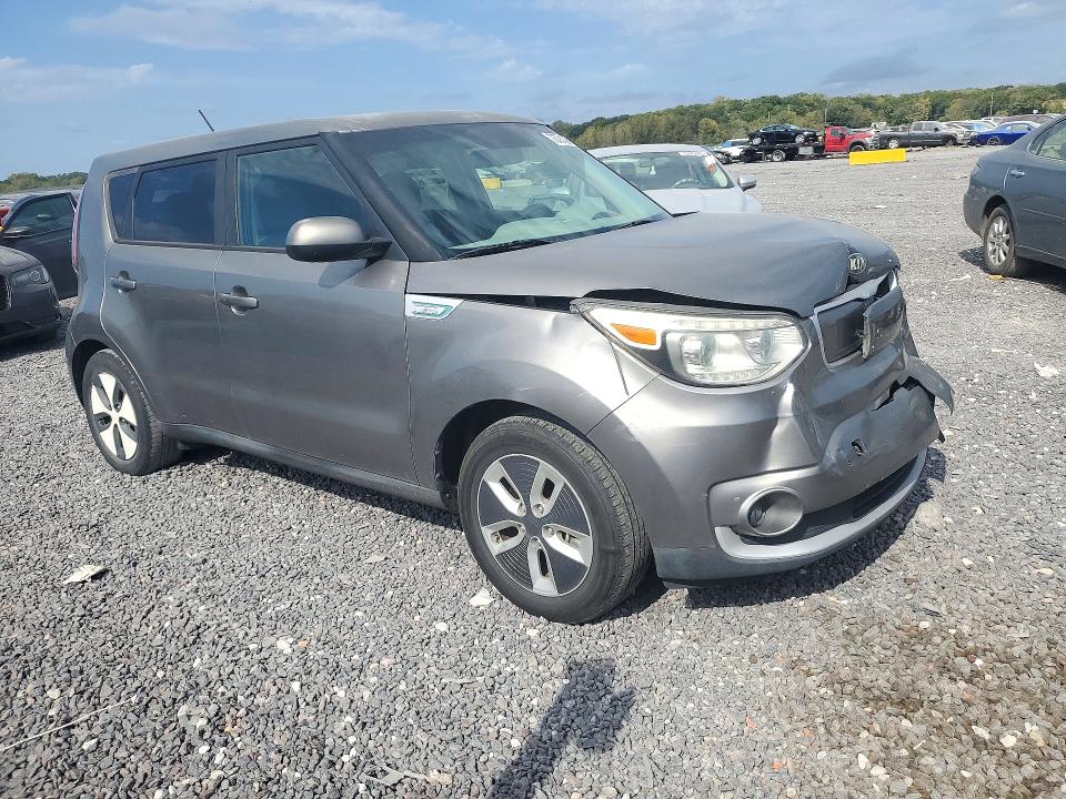 Foto 4 de la subasta – 2017 KIA SOUL EV con VIN KNDJP3AEXH7021775