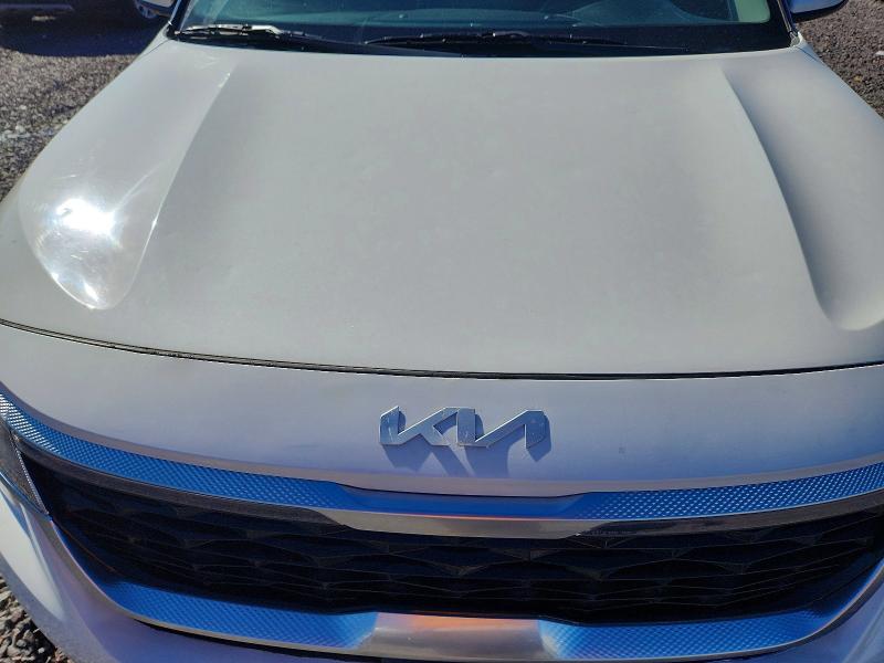 Photo 12 from auction – 2023 KIA SELTOS with VIN KNDETCA25P7386169