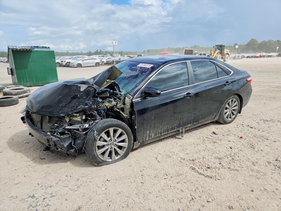 2015 TOYOTA CAMRY - Търг №70795376