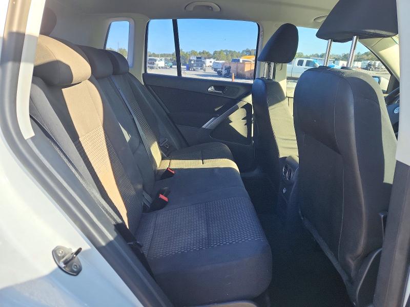Снимка 11 от търг – 2010 VOLKSWAGEN TIGUAN с VIN WVGAV7AX0AW512569