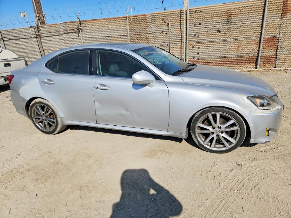 Photo 4 from auction – 2008 LEXUS IS 250 with VIN JTHBK262X82060373