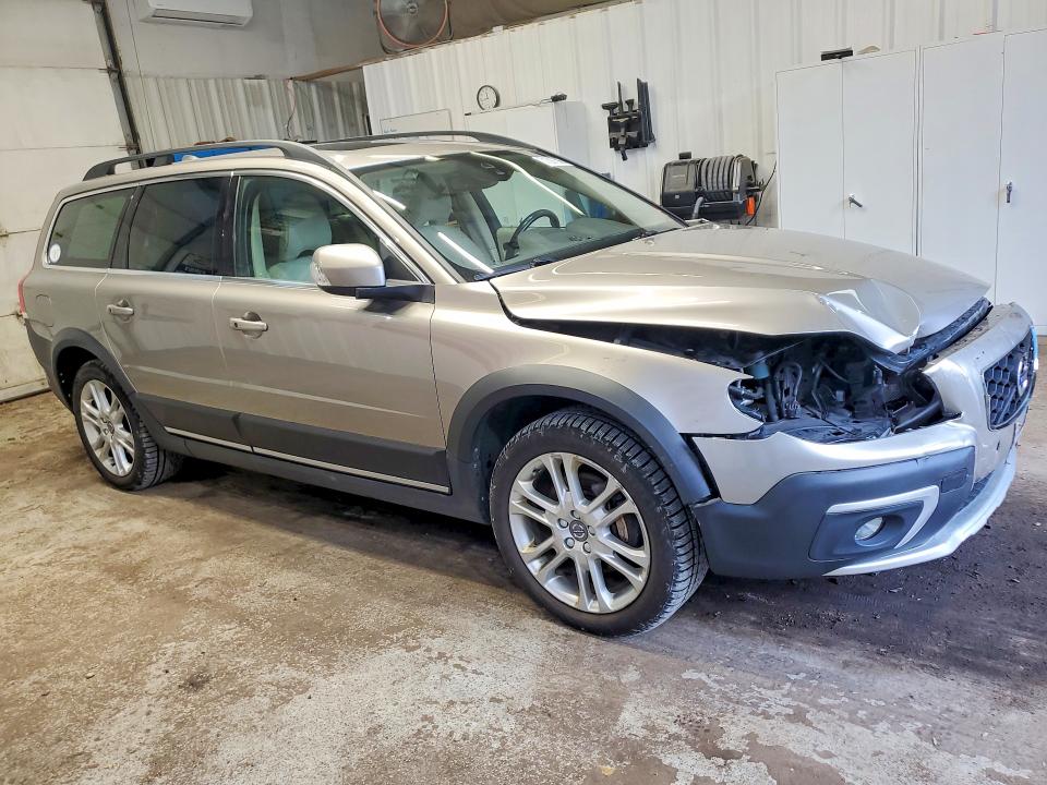 Photo 4 from auction – 2016 VOLVO XC70 with VIN YV4612NKXG1261554