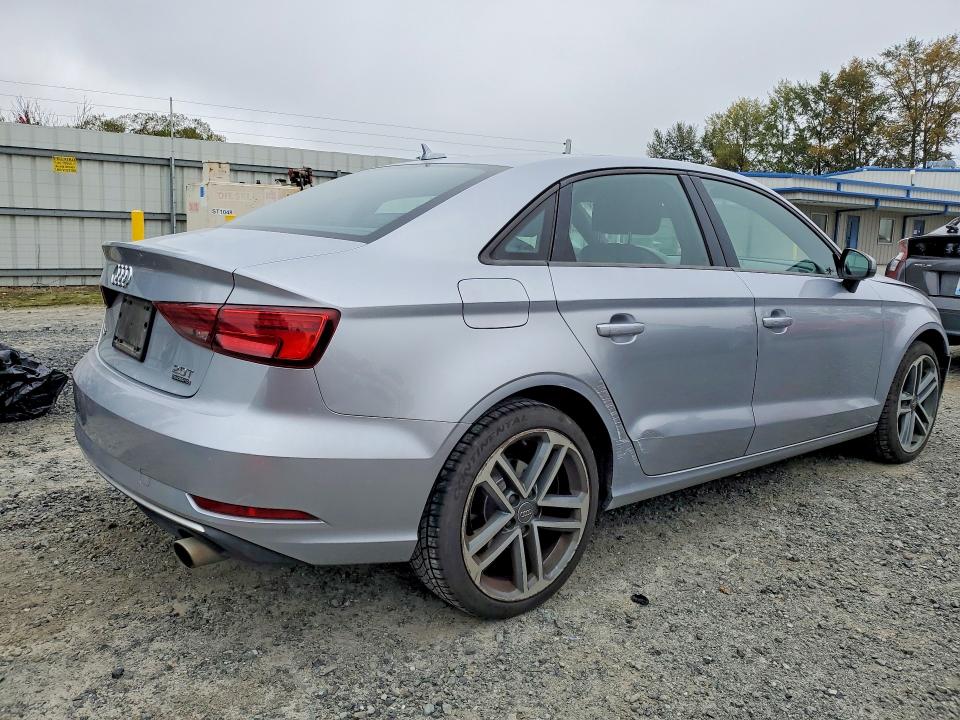 Фото 3 с аукциона – 2017 AUDI A3 с VIN WAUB8GFF2H1060466