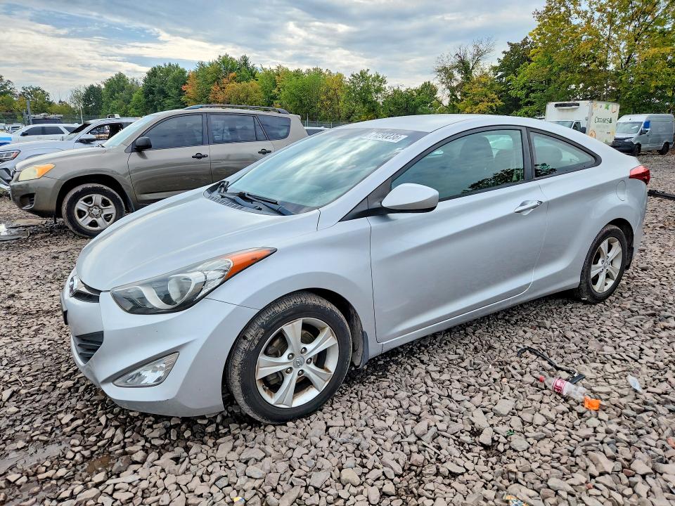 HYUNDAI ELANTRA COUPE 2013 с VIN KMHDH6AE4DU013335 - Снимка от търг