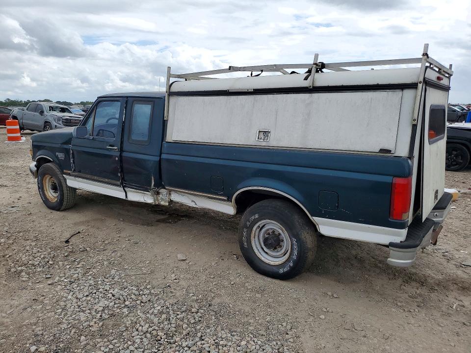 Снимка 2 от търг – 1996 FORD F250 с VIN 1FTHX25F5TEB30628