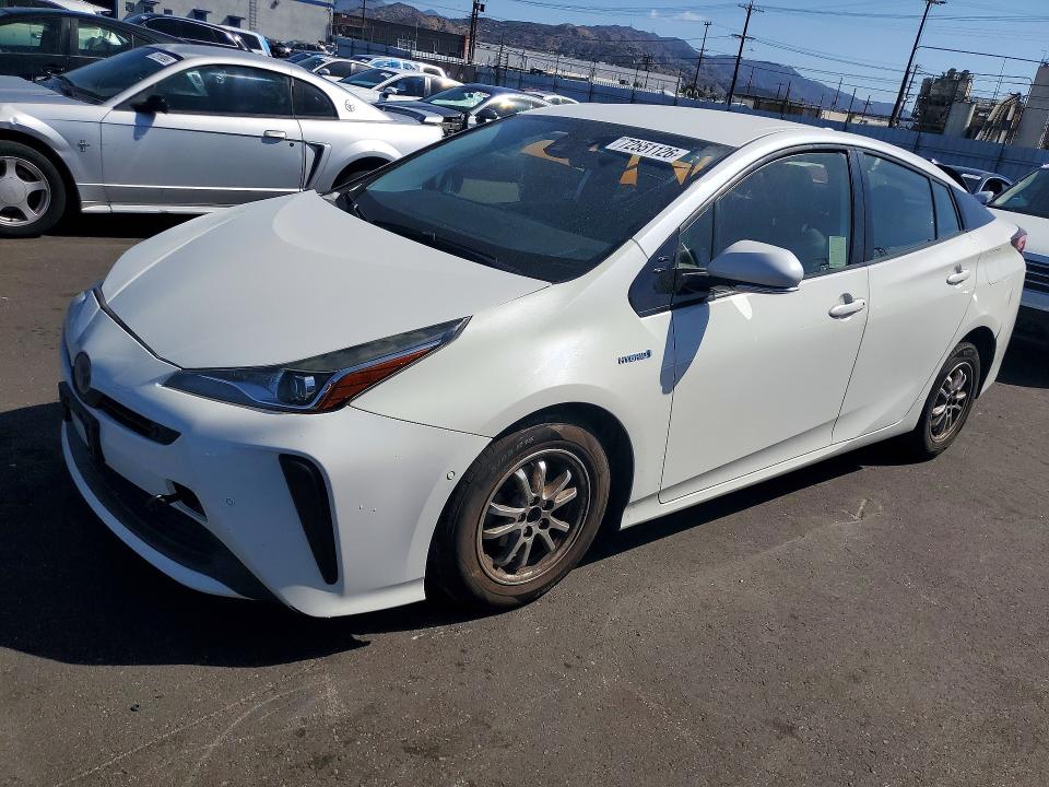 Снимка 1 от търг – 2019 TOYOTA PRIUS с VIN JTDKARFU5K3079350