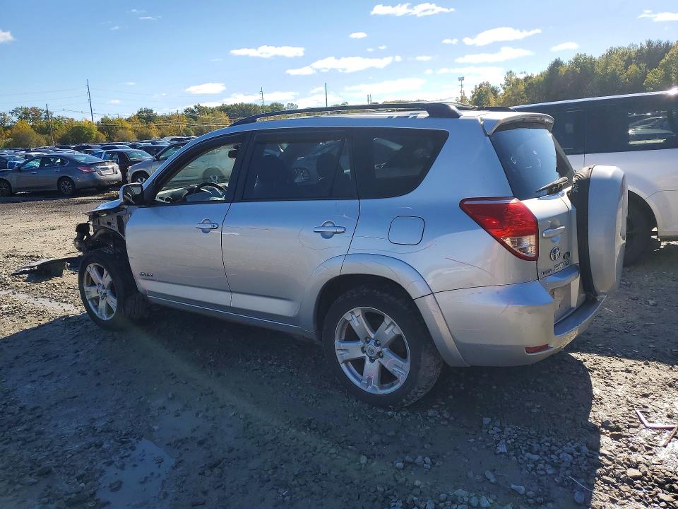 Снимка 2 от търг – 2007 TOYOTA RAV4 с VIN JTMBD32V675072101