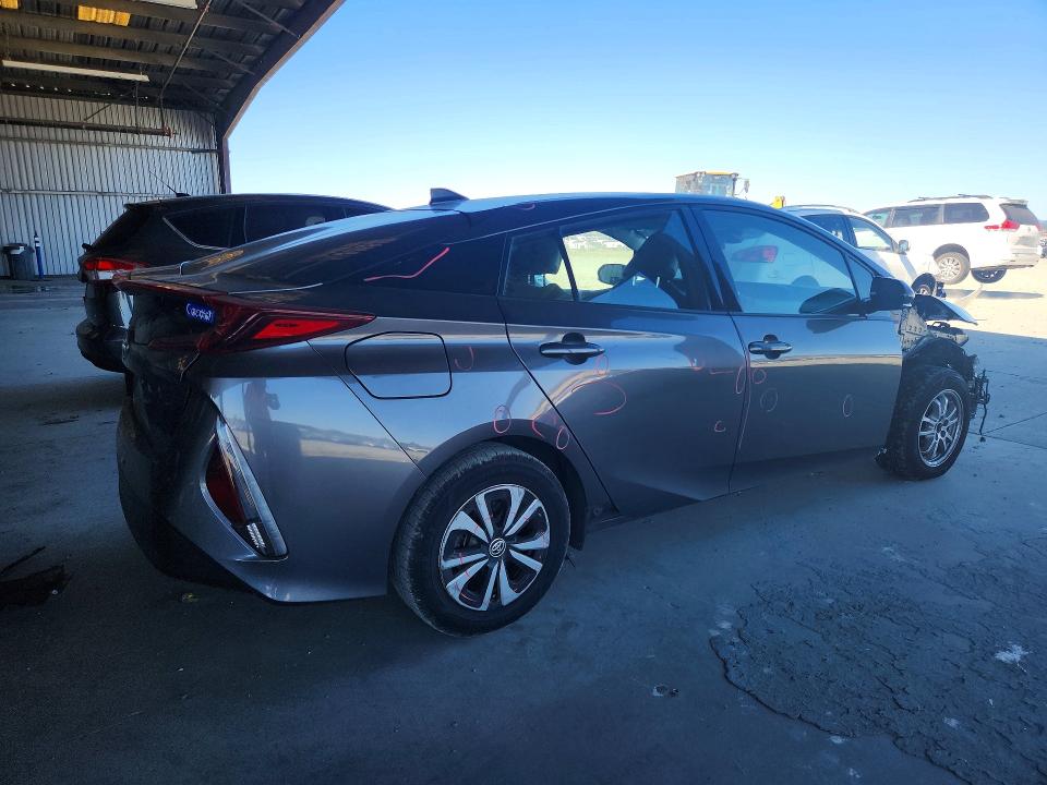 Снимка 3 от търг – 2019 TOYOTA PRIUS PRIME с VIN JTDKARFP5K3112938