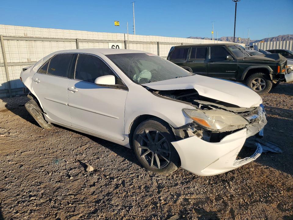 Снимка 4 от търг – 2016 TOYOTA CAMRY с VIN 4T1BF1FKXGU532697