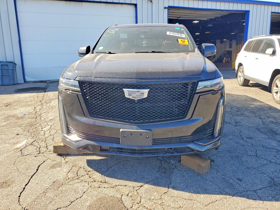 Снимка 5 от търг – 2021 CADILLAC ESCALADE с VIN 1GYS4FKL9MR218201