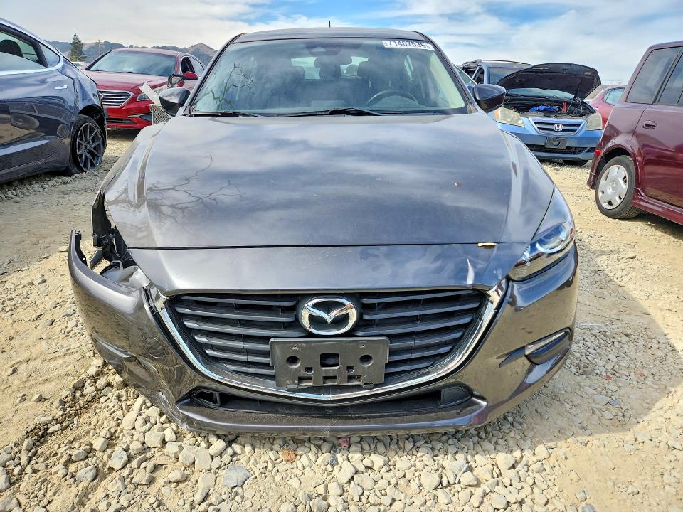 Снимка 5 от търг – 2018 MAZDA 3 с VIN 3MZBN1L39JM273150