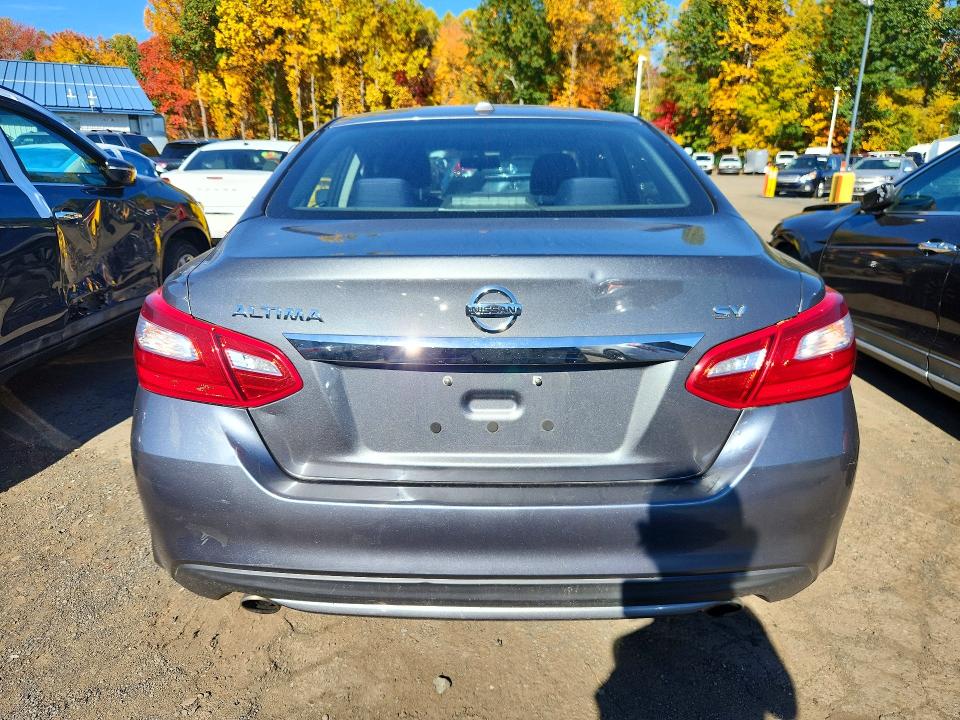 Снимка 6 от търг – 2017 NISSAN ALTIMA с VIN 1N4AL3AP8HC247968