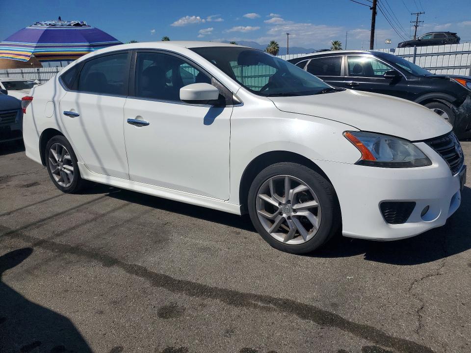 Снимка 4 от търг – 2014 NISSAN SENTRA с VIN 3N1AB7AP8EY280818