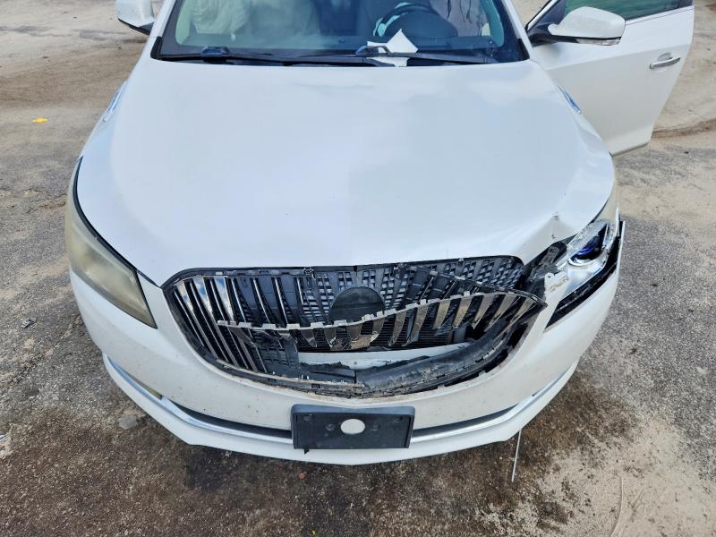 Снимка 11 от търг – 2015 BUICK LACROSSE с VIN 1G4GF5G31FF171920