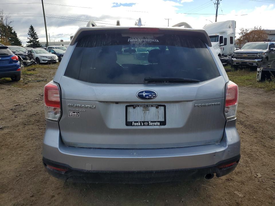 Снимка 6 от търг – 2018 SUBARU FORESTER с VIN JF2SJEJC1JH465998