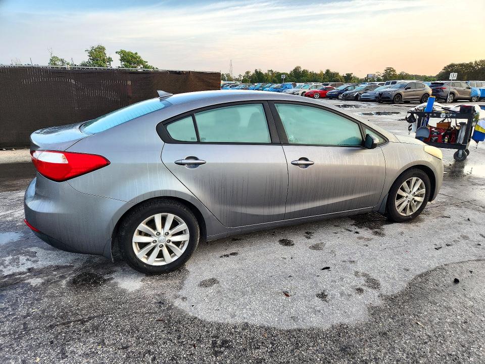 Photo 3 from auction – 2016 KIA FORTE with VIN KNAFX4A65G5593770