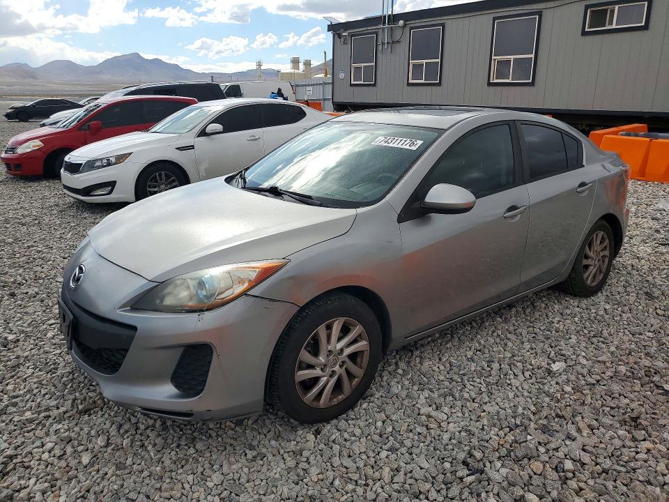 MAZDA 3 2012 مع رقم تعريف المركبة JM1BL1V80C1558577 - صورة من المزاد