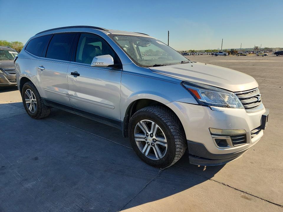 Снимка 4 от търг – 2017 CHEVROLET TRAVERSE с VIN 1GNKRHKD8HJ237619