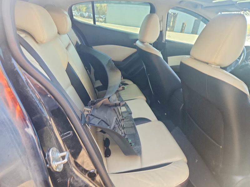 Photo 10 from auction – 2015 MAZDA 3 with VIN JM1BM1M35F1220065