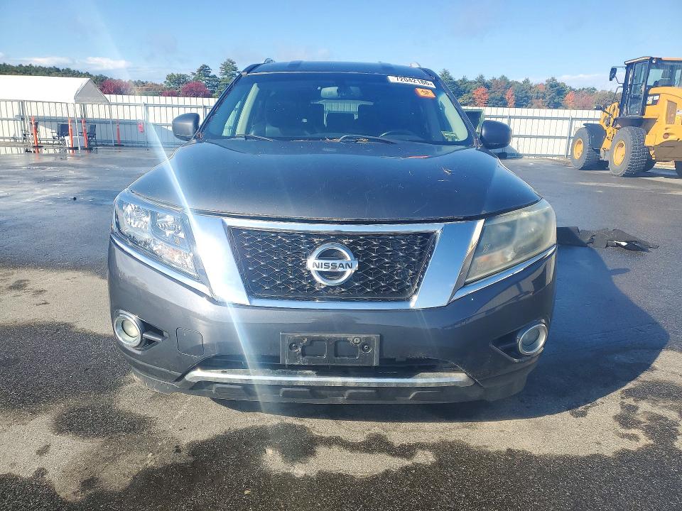Photo 5 from auction – 2014 NISSAN PATHFINDER with VIN 5N1AR2MM3EC710451