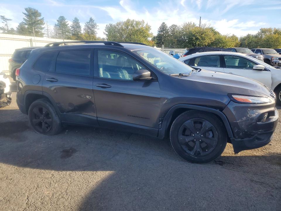 صورة رقم 4 من المزاد - 2017 JEEP CHEROKEE مع VIN 1C4PJMDS8HW631313