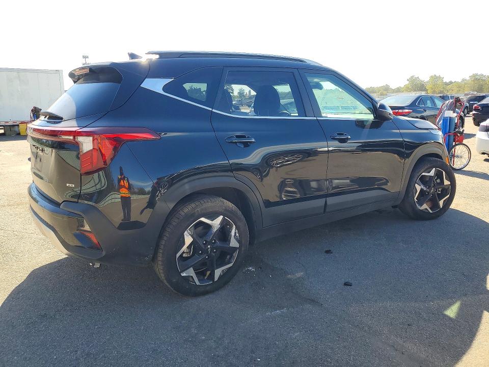 Foto 3 de la subasta – 2025 KIA SELTOS con VIN KNDERCAA0S7749833