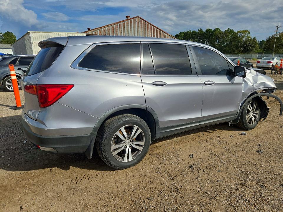 Photo 3 from auction – 2018 HONDA PILOT with VIN 5FNYF5H54JB019801