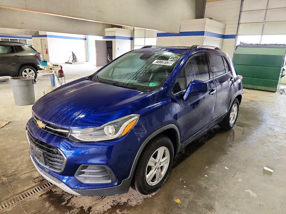 CHEVROLET TRAX 2017 with VIN 3GNCJLSB4HL175898 - Photo from auction