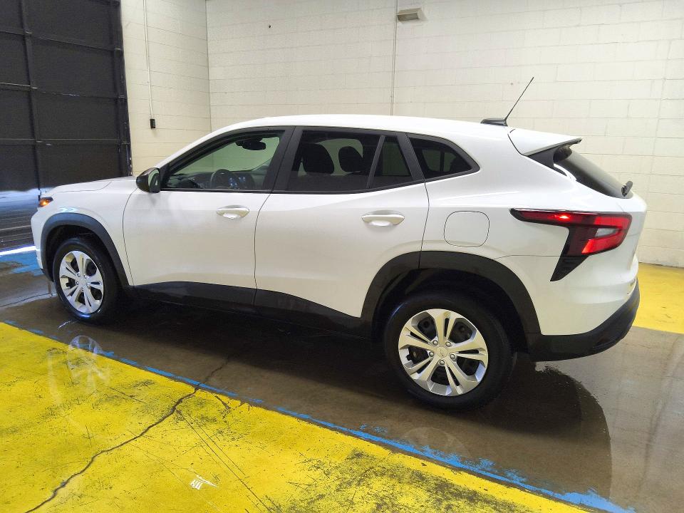 Снимка 2 от търг – 2024 CHEVROLET TRAX с VIN KL77LFE29RC243043