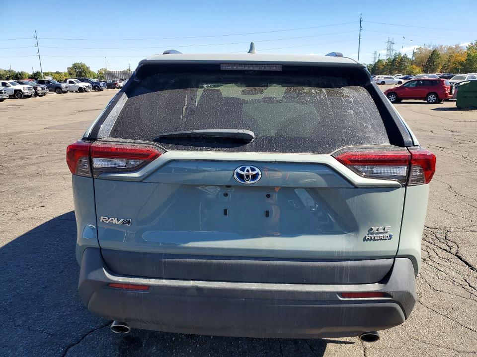 Снимка 6 от търг – 2022 TOYOTA RAV4 с VIN 4T3B6RFV1NU070687