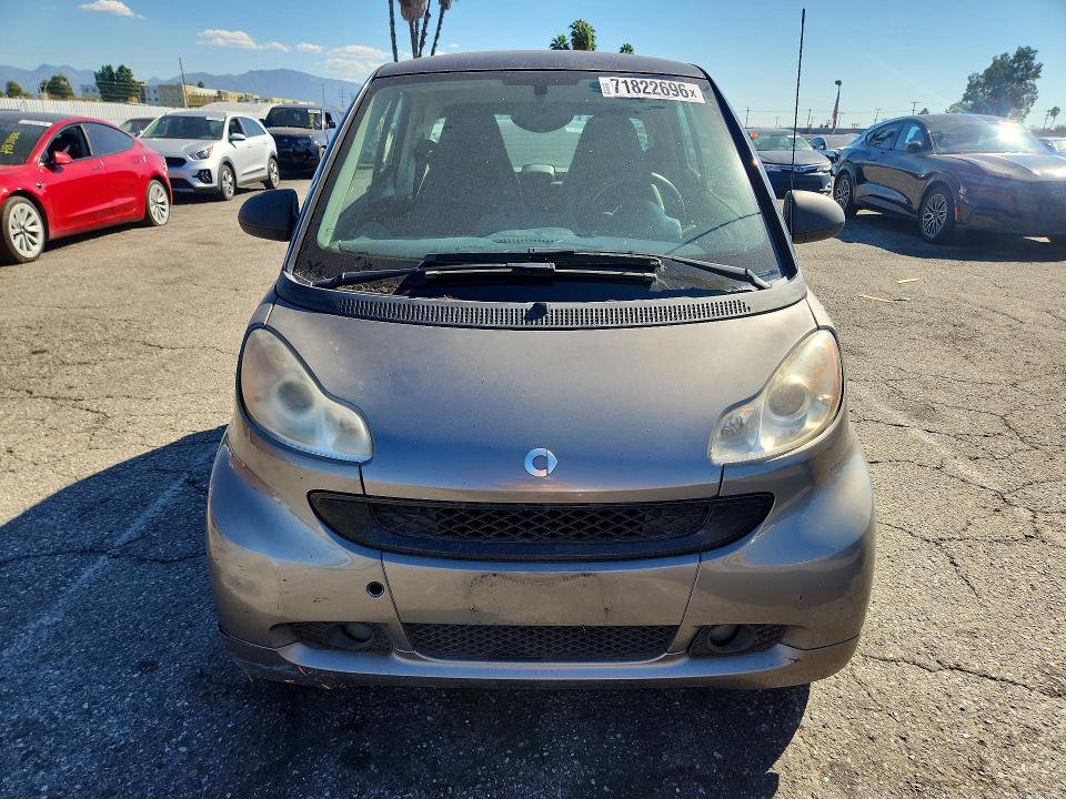 Снимка 5 от търг – 2011 SMART FORTWO с VIN WMEEJ3BA2BK437548