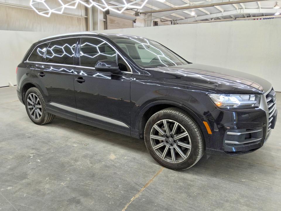 Фото 4 с аукциона – 2017 AUDI Q7 с VIN WA1LAAF71HD056354