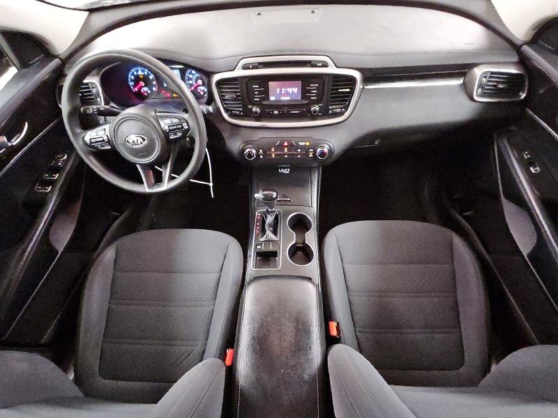 Photo 8 from auction – 2016 KIA SORENTO with VIN 5XYPG4A53GG011140