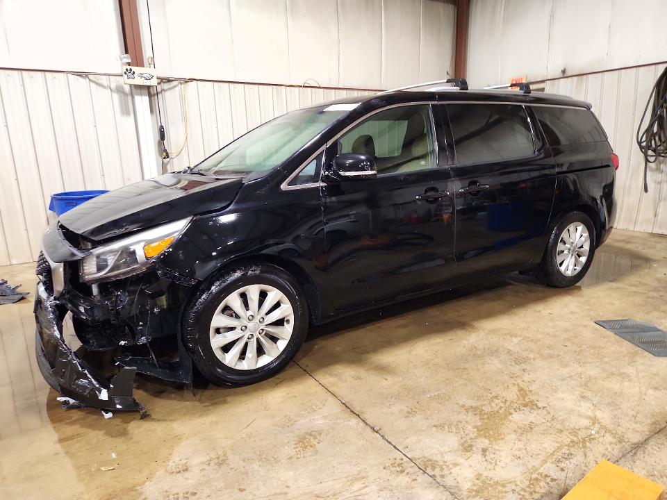 Снимка 1 от търг – 2015 KIA SEDONA с VIN KNDMC5C10F6020880