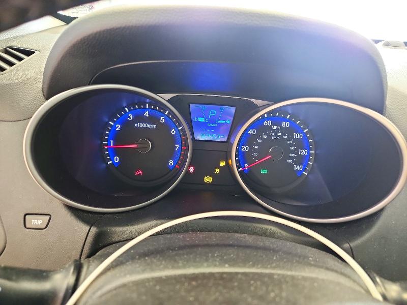Снимка 9 от търг – 2013 HYUNDAI TUCSON с VIN KM8JU3AC9DU611464