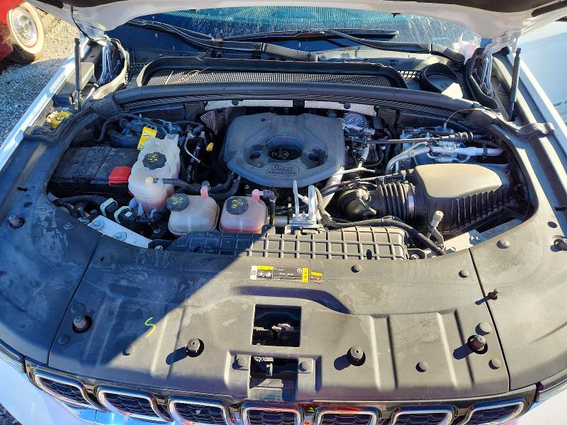 Снимка 12 от търг – 2024 JEEP GRAND CHEROKEE с VIN 1C4RJYB66R8518276