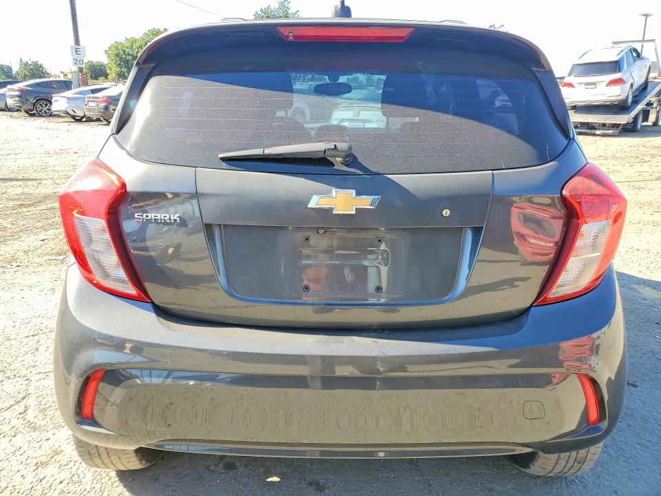 Photo 6 from auction – 2017 CHEVROLET SPARK with VIN KL8CB6SA6HC707168