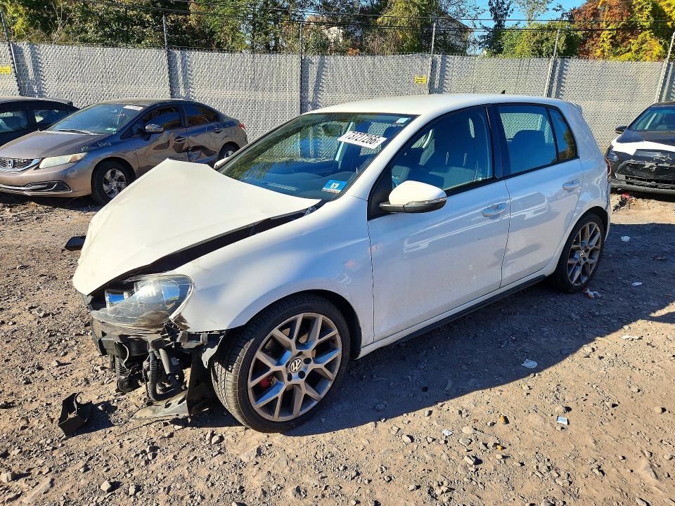 Снимка 1 от търг – 2014 VOLKSWAGEN GTI с VIN WVWHD7AJ6EW010608