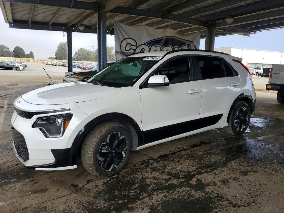 KIA NIRO 2024 with VIN KNDCR3L16R5115324 - Photo from auction