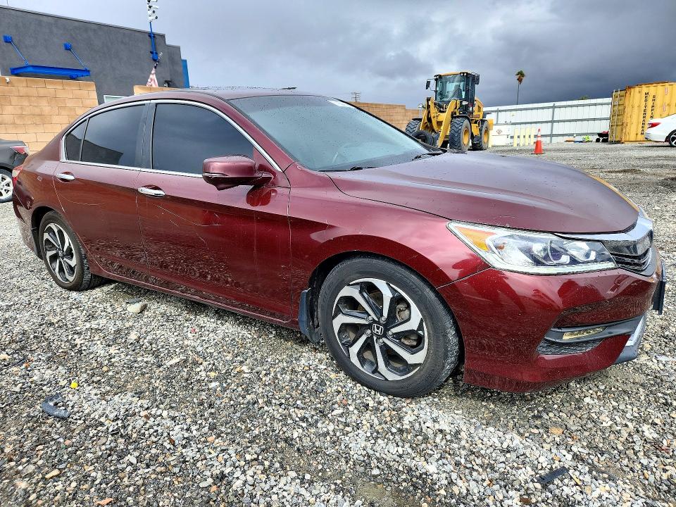 Photo 4 from auction – 2016 HONDA ACCORD with VIN 1HGCR2F80GA083253