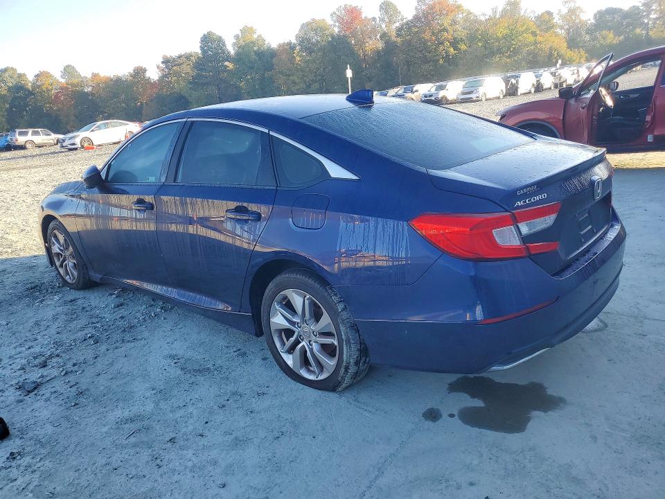 Снимка 2 от търг – 2019 HONDA ACCORD с VIN 1HGCV1F10KA103759