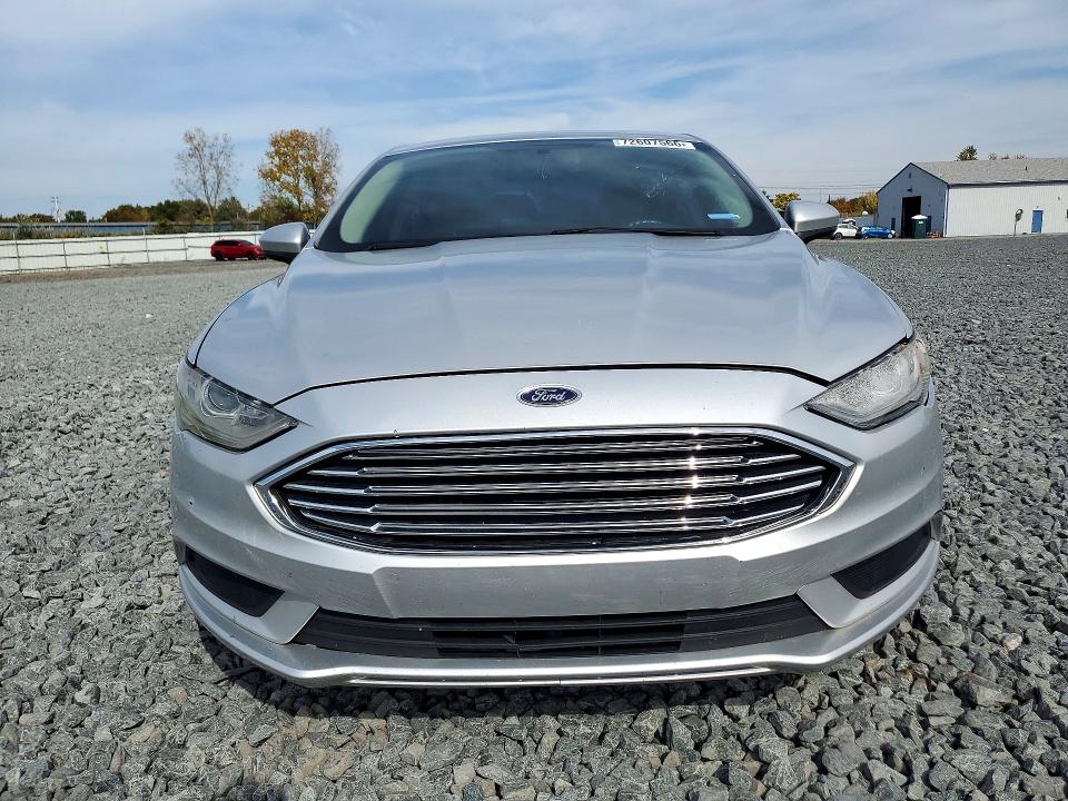 Снимка 5 от търг – 2018 FORD FUSION с VIN 3FA6P0H7XJR182577