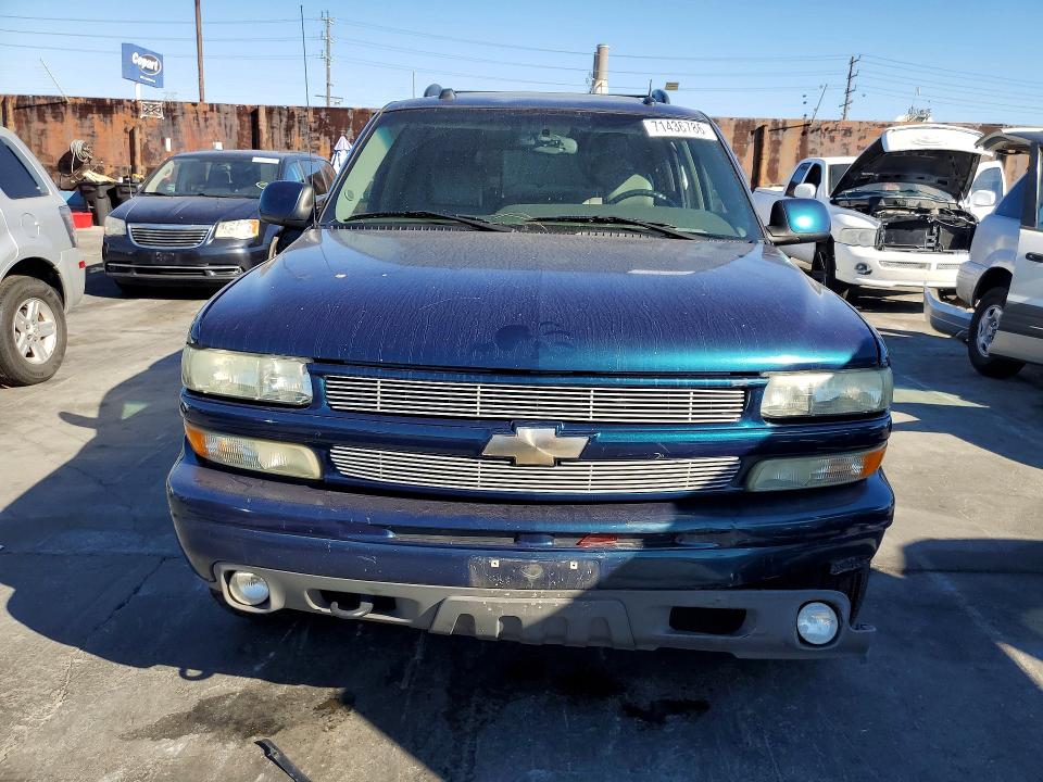 Снимка 5 от търг – 2005 CHEVROLET TAHOE с VIN 1GNEK13T15R118404