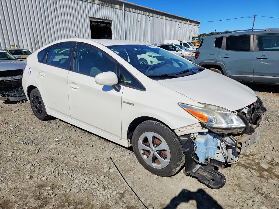 Photo 4 from auction – 2014 TOYOTA PRIUS with VIN JTDKN3DU5E1825137