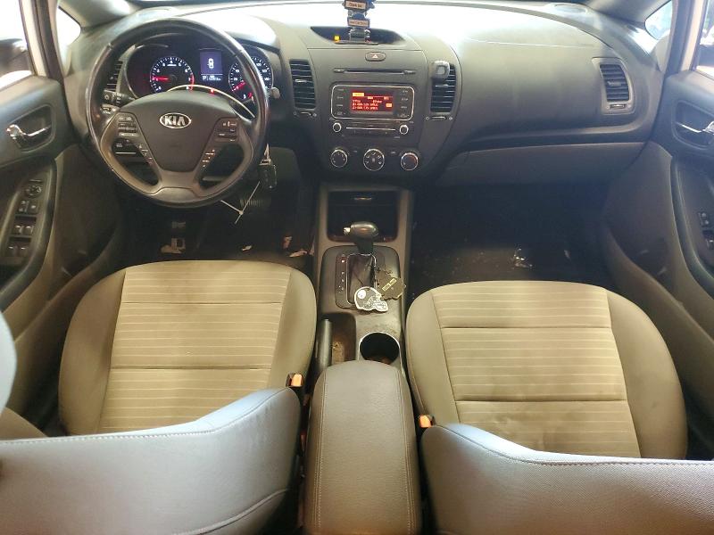 Снимка 8 от търг – 2015 KIA FORTE с VIN KNAFX4A81F5266525