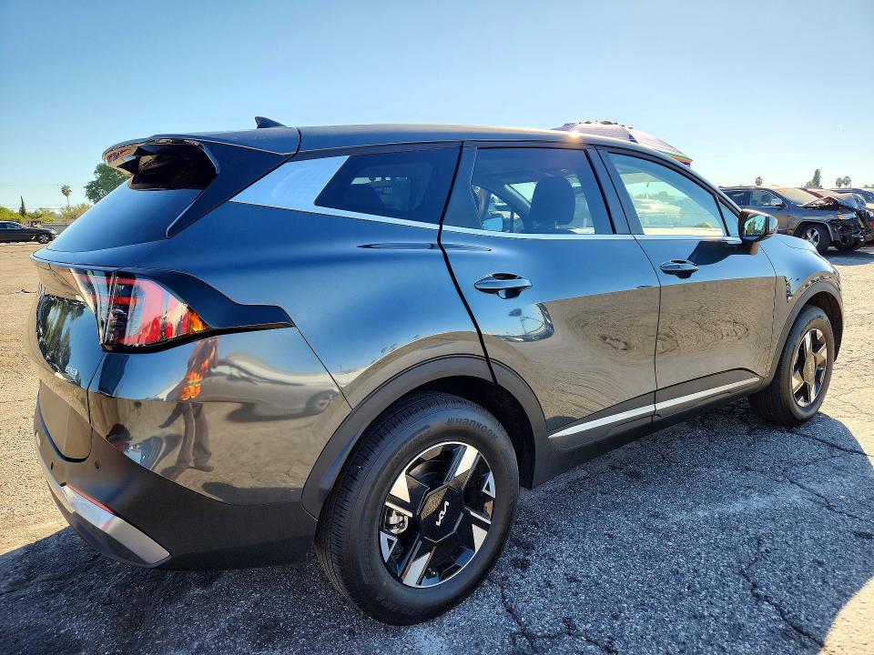 Photo 3 from auction – 2026 KIA SPORTAGE with VIN KNDPUCDF3T7460753