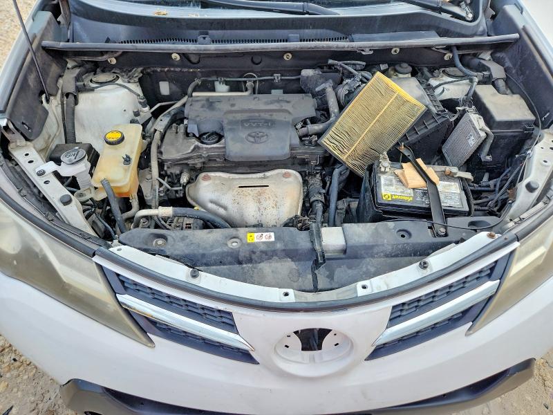 Photo 12 from auction – 2015 TOYOTA RAV4 with VIN 2T3RFREV8FW353606