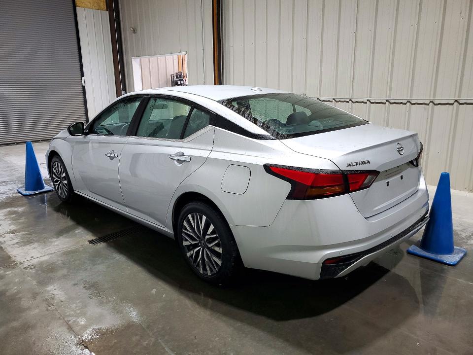Photo 2 from auction – 2025 NISSAN ALTIMA with VIN 1N4BL4DVXSN355945